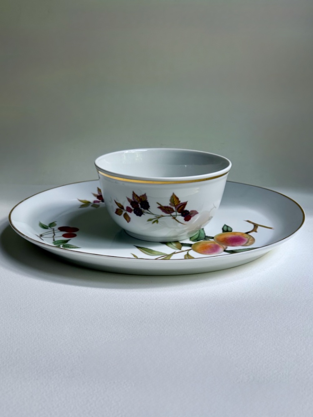 Royal Worcester Evesham Gold Porcelain Serving Set